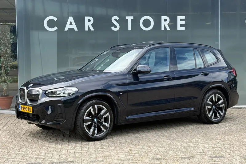 BMW iX3 (2021)