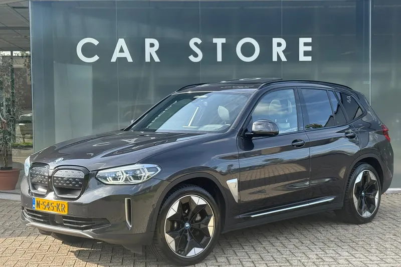 BMW iX3 (2021)