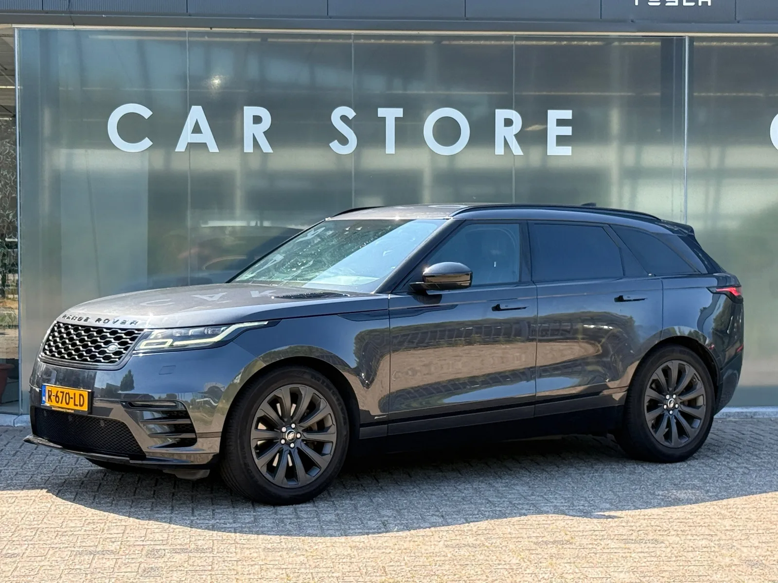 Land Rover Range Rover Velar (2018) — foto 1