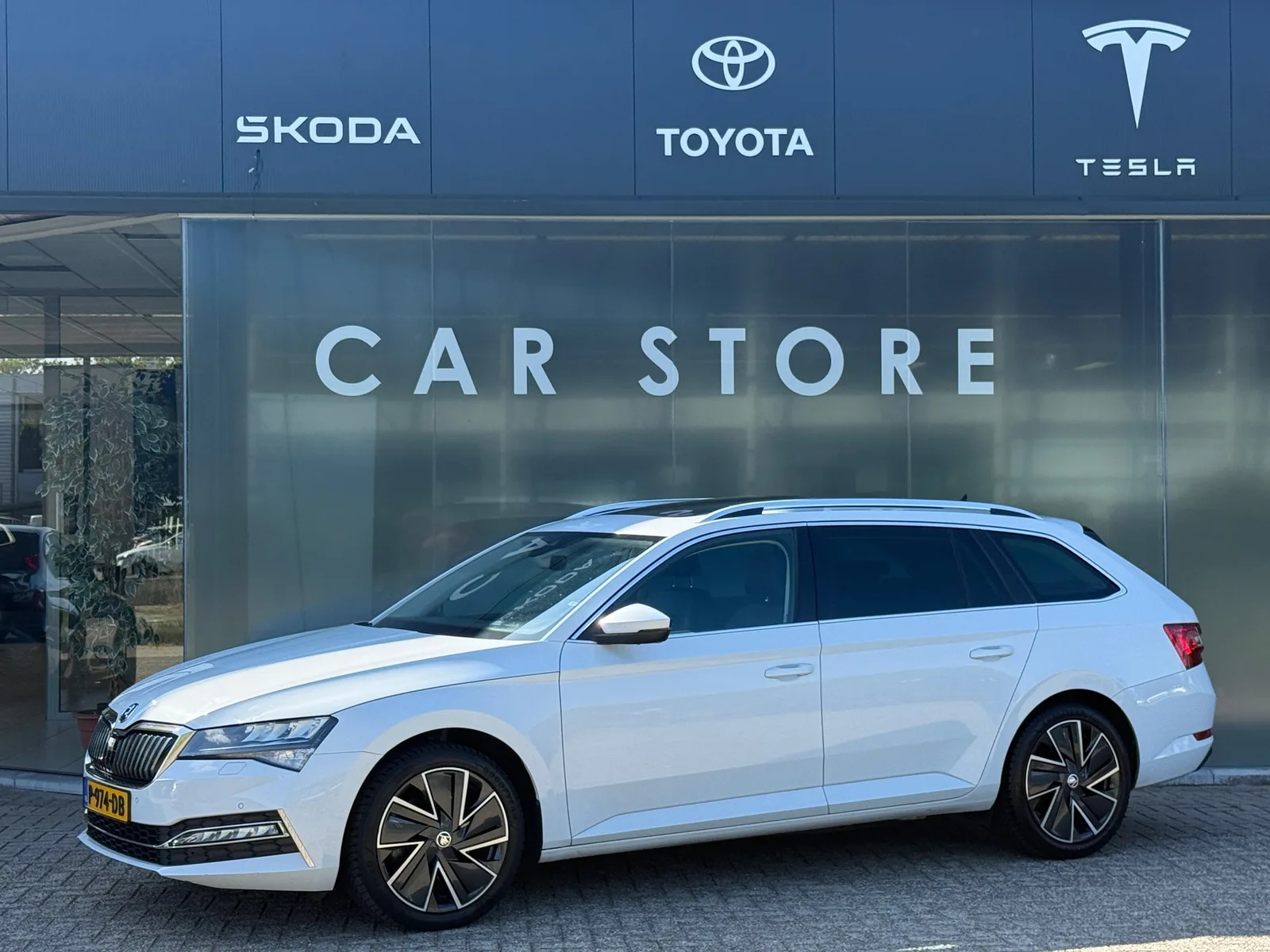 Škoda Superb (2021) — foto 1