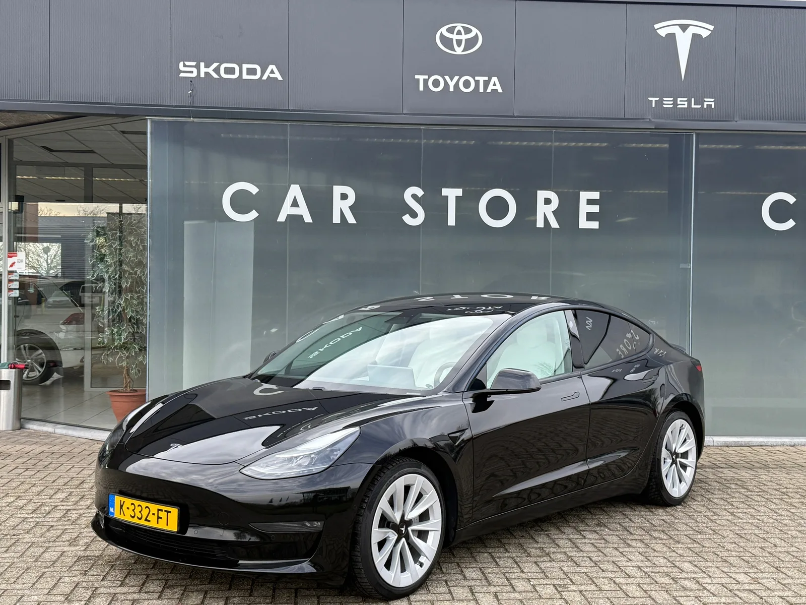 Tesla Model 3 (2020) — foto 1