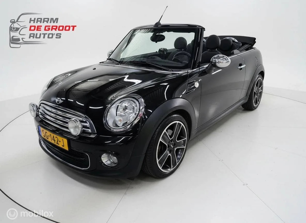 MINI Cabrio (2011) — foto 1