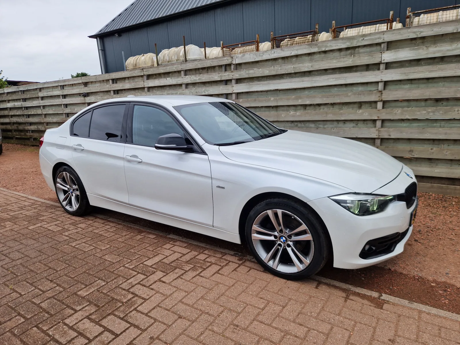 BMW 3-Serie (2018) — foto 1