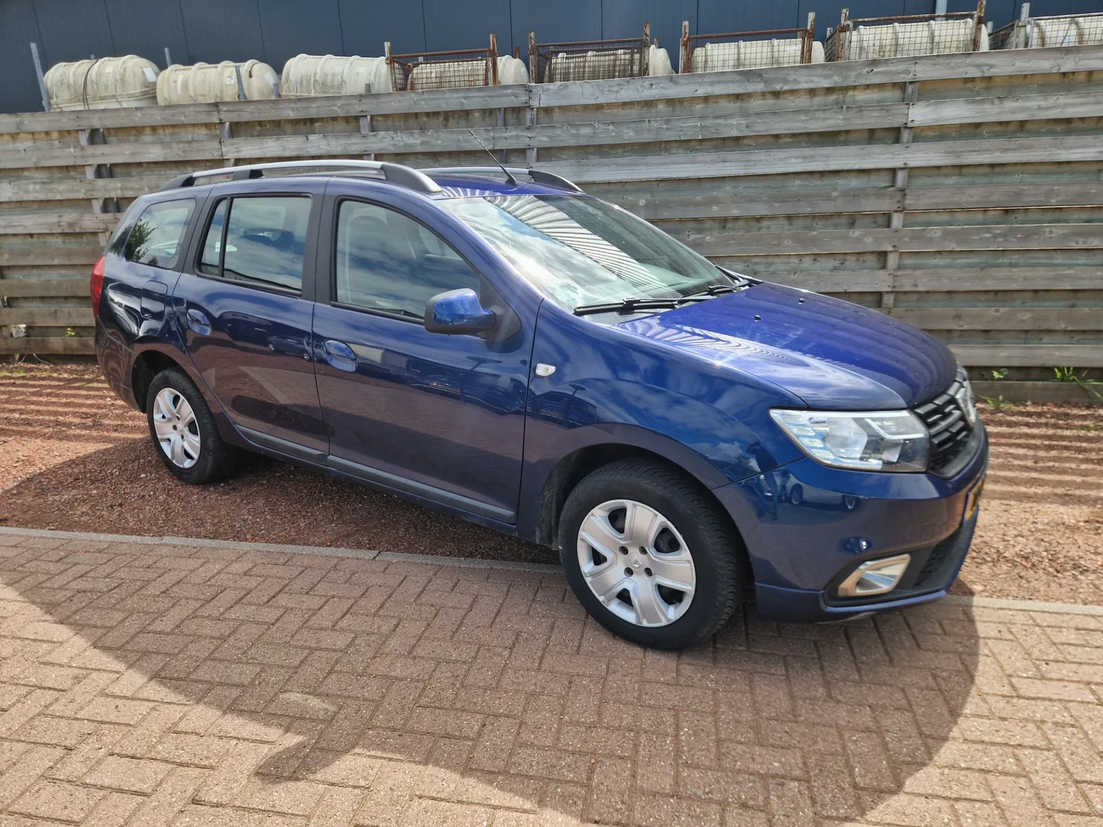 Dacia Logan MCV (2018) — foto 1