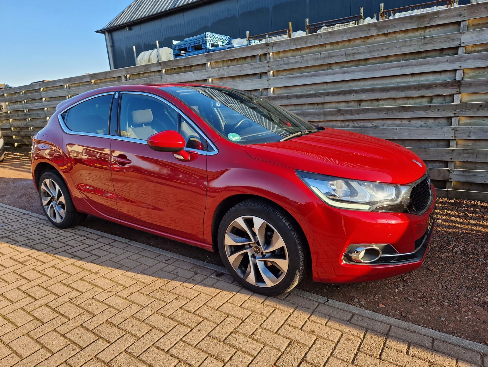 DS 4 (2017) — foto 1