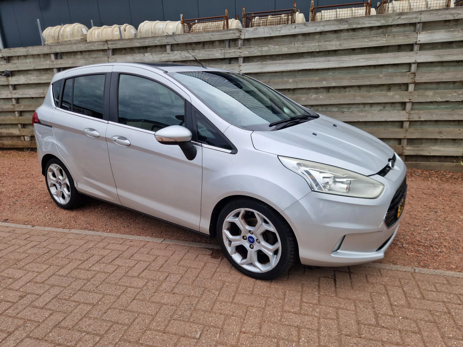 Ford B-Max (2013) — foto 1