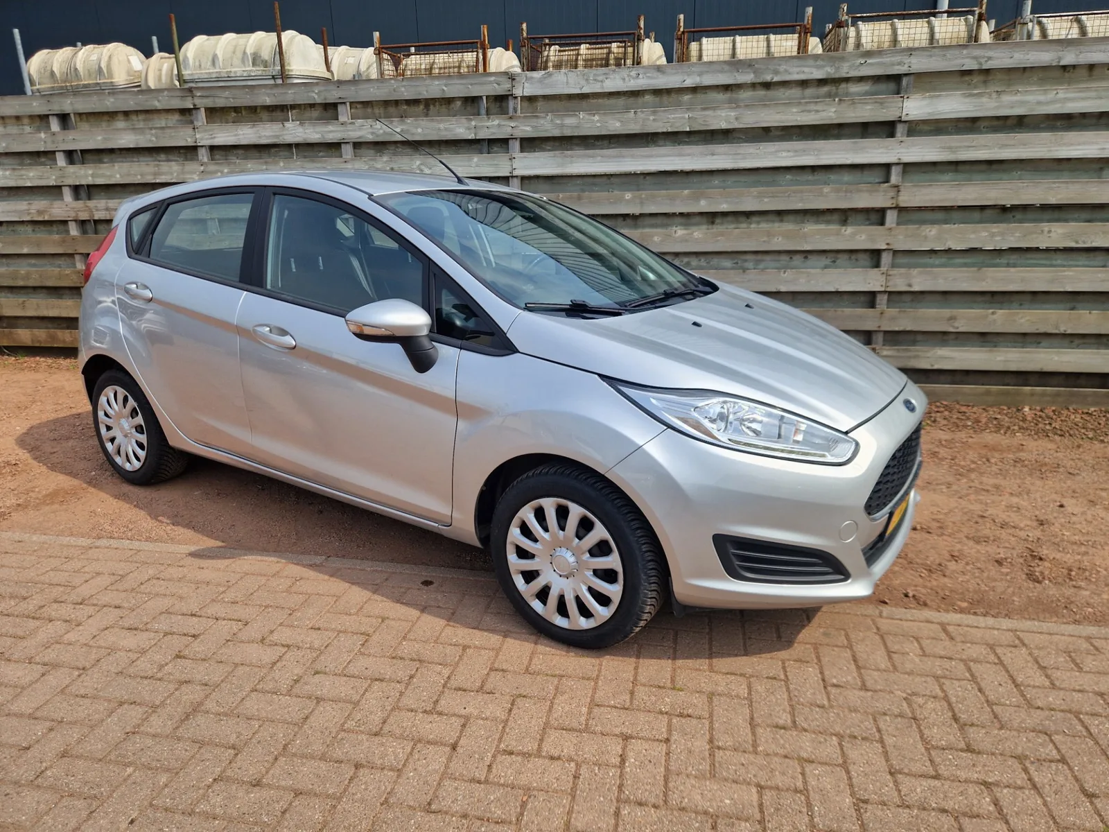 Ford Fiesta (2016) — foto 1