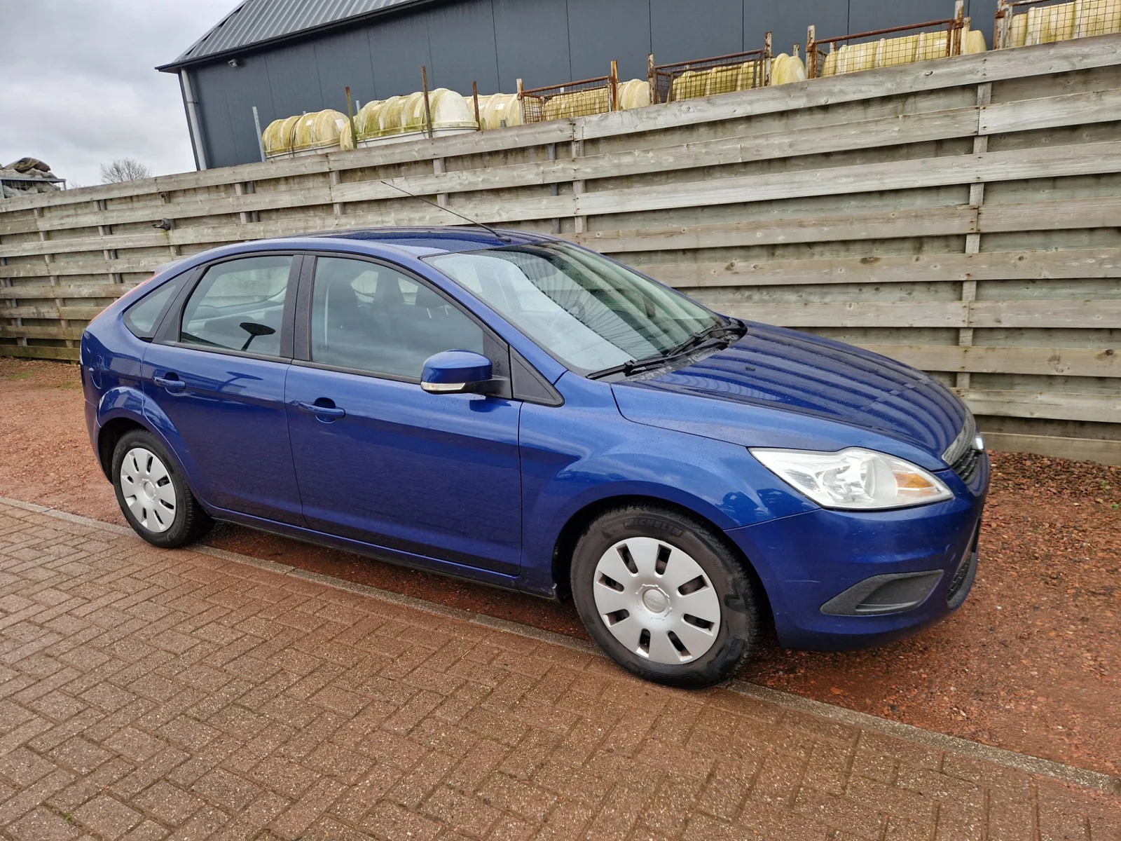 Ford Focus (2010) — foto 1