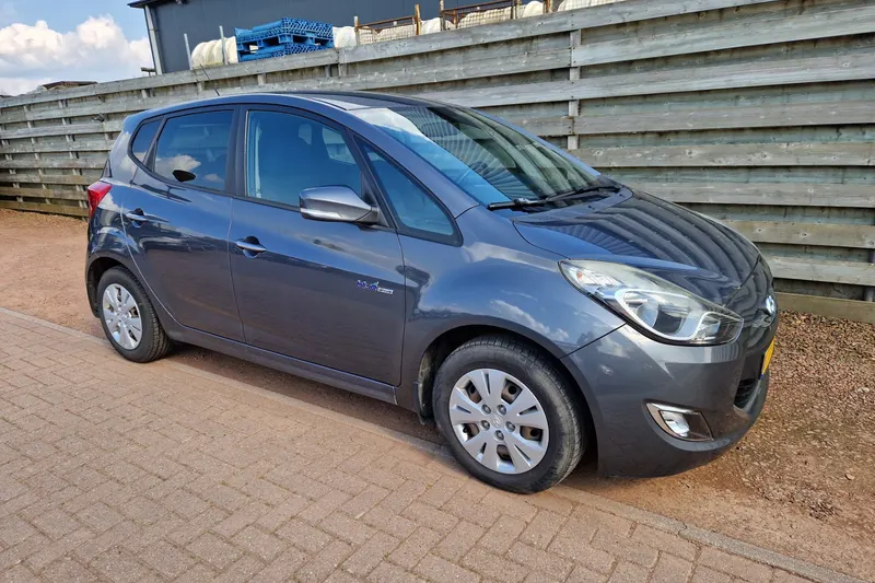 Hyundai ix20 (2012)