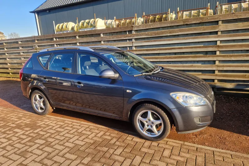 Kia Cee'd (2009)