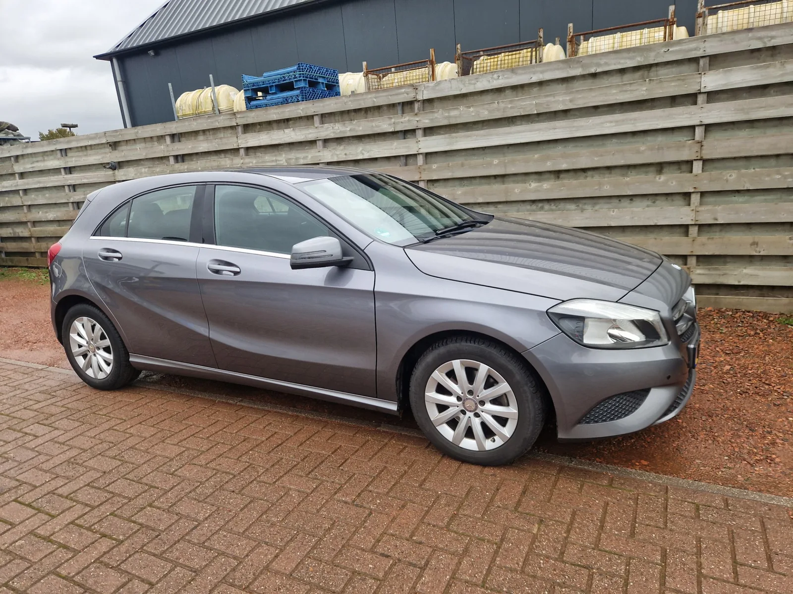 Mercedes-Benz A-Klasse (2014) — foto 1