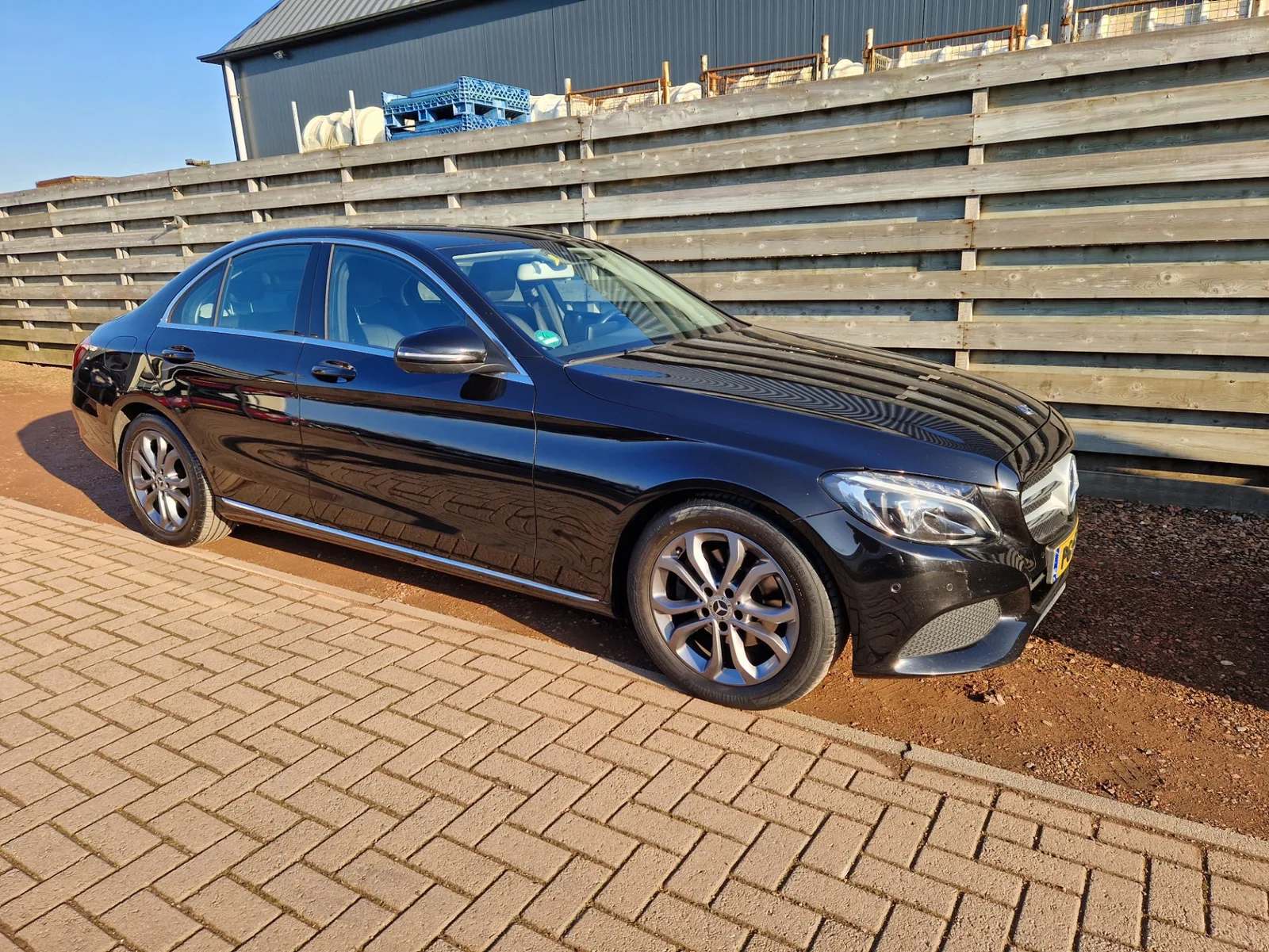 Mercedes-Benz C-Klasse (2017) — foto 1