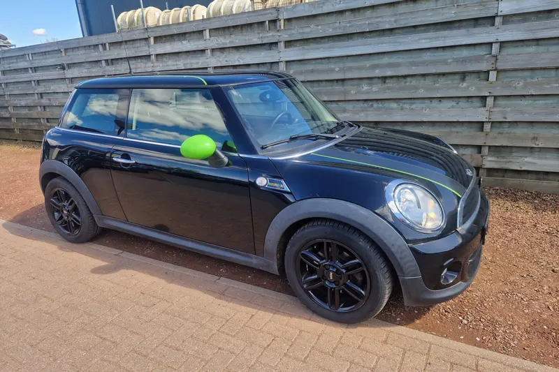 MINI One (2013)