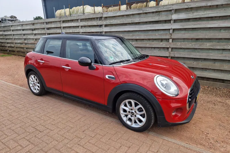 MINI Cooper (2017)