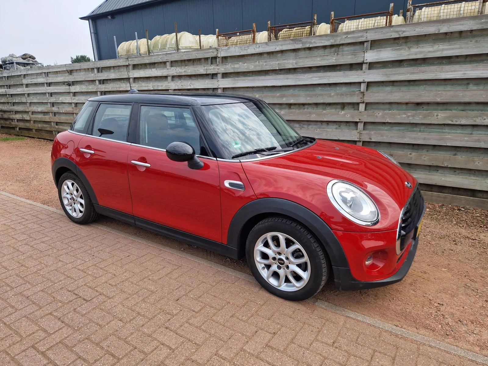 MINI Cooper (2017) — foto 1