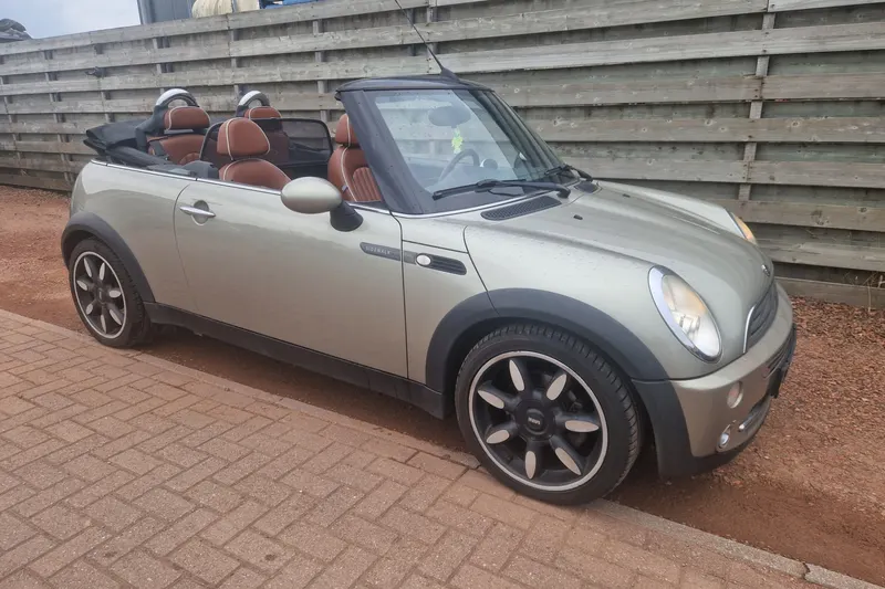 MINI Cabrio (2008)