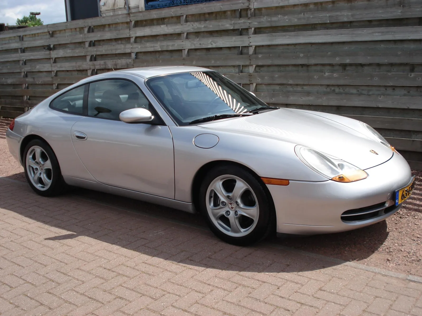 Porsche 911 (1998) — foto 1
