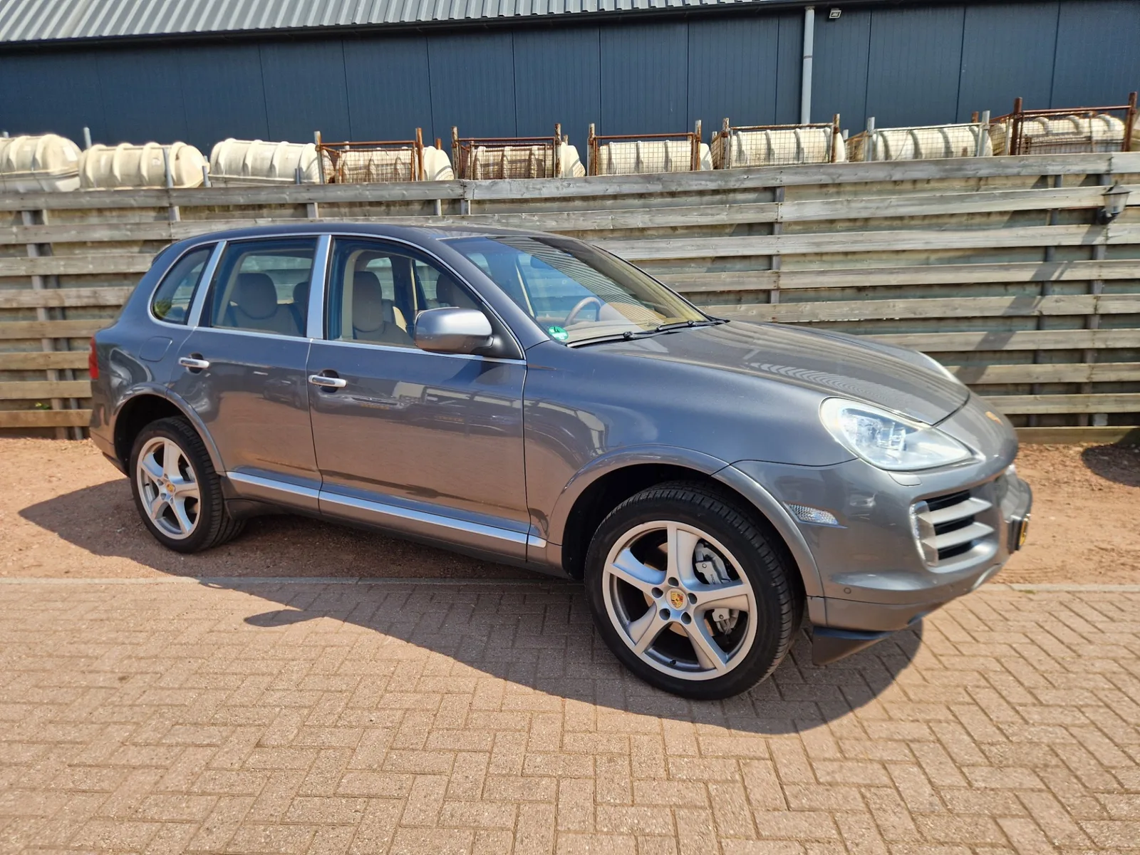 Porsche Cayenne (2007) — foto 1