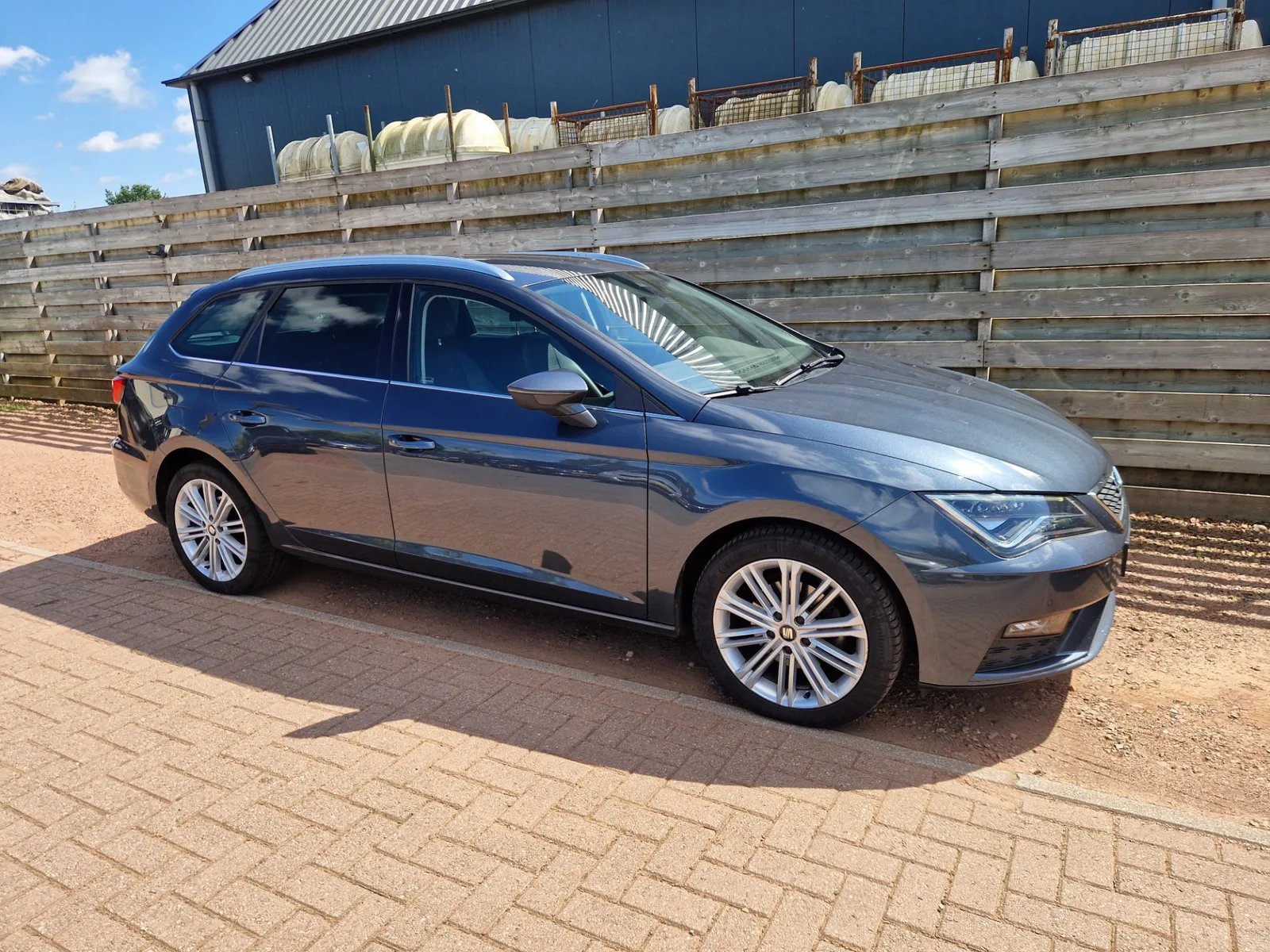 SEAT Leon (2018) — foto 1