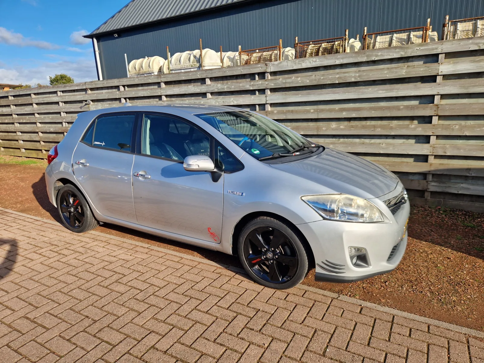 Toyota Auris (2011) — foto 1