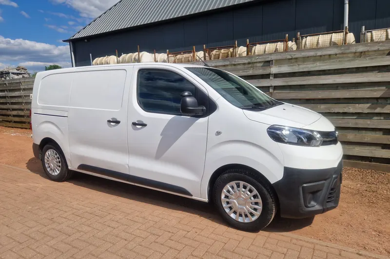 Toyota Proace (2021)