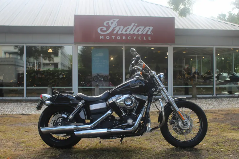 Harley-Davidson Dyna Street BOB (2012)