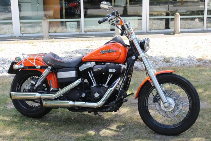 Harley-Davidson Dyna Street BOB (2010)