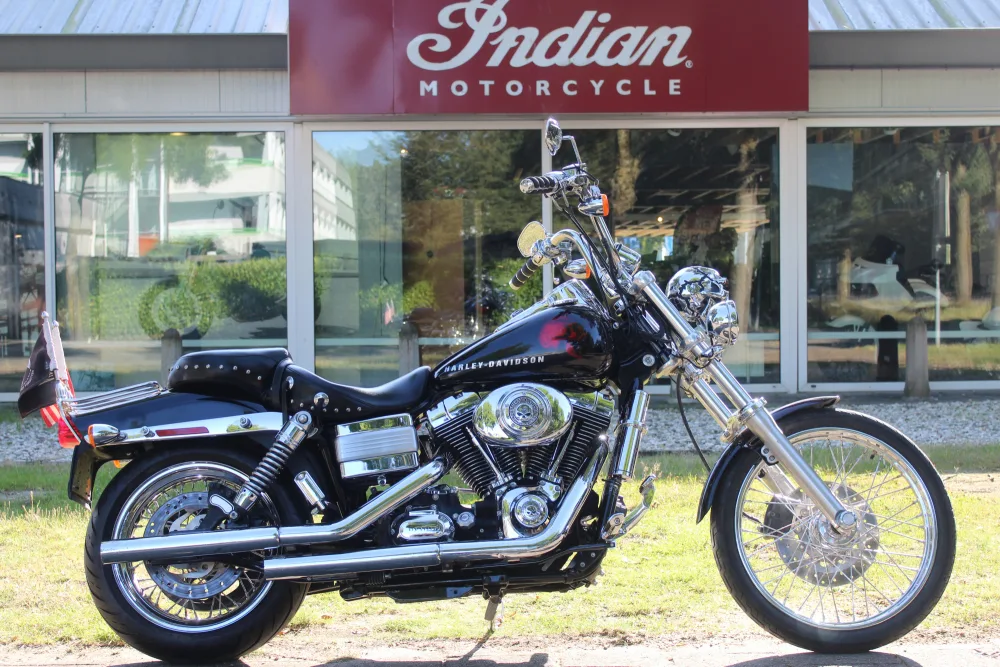 Harley-Davidson Dyna Wide Glide (2006) — foto 1