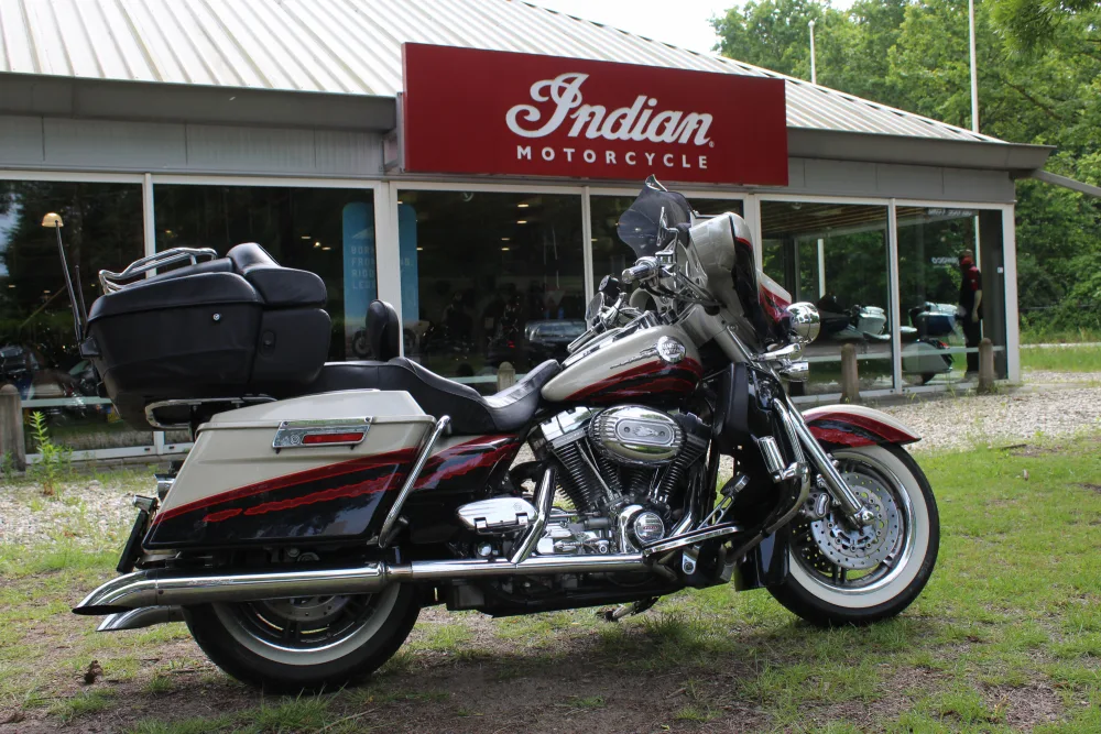 Harley-Davidson Electra Glide (2006) — foto 1