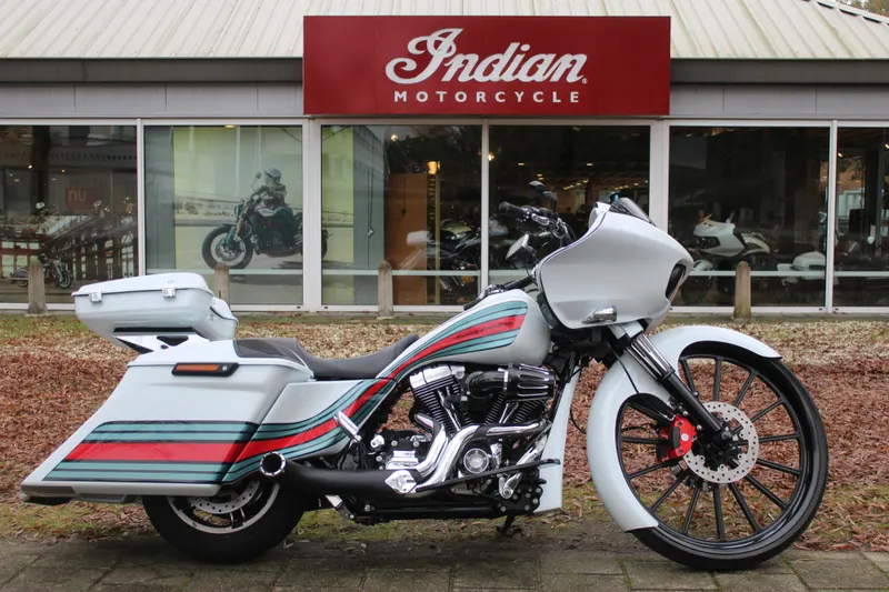 Harley-Davidson Road Glide (2015)