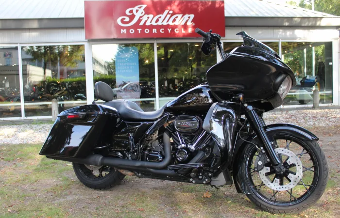 Harley-Davidson Road Glide ST (2022) — foto 1