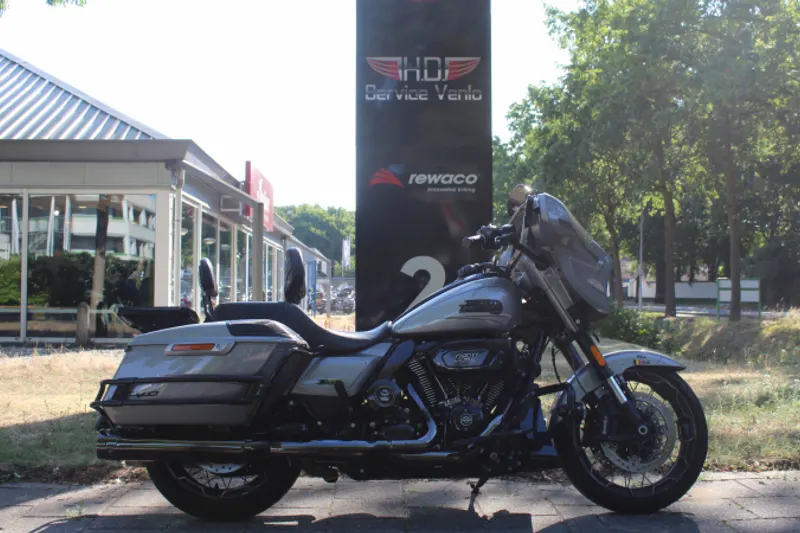 Harley-Davidson Street Glide (2023)