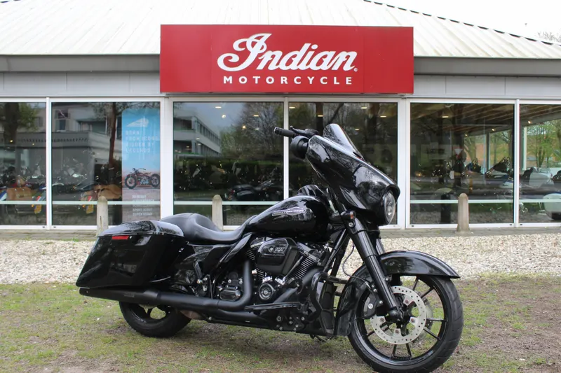 Harley-Davidson Street Glide (2022)