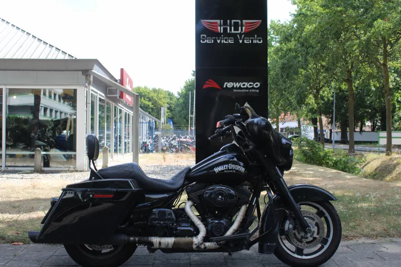 Harley-Davidson Street Glide (2009)