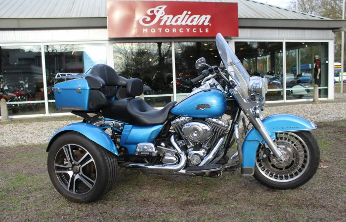 Harley-Davidson Street Glide (2011) — foto 1
