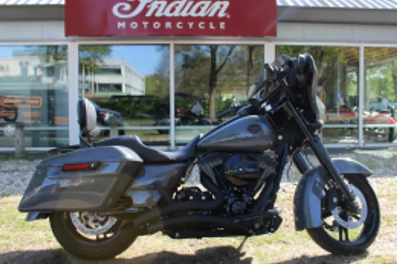 Harley-Davidson Street Glide (2015)
