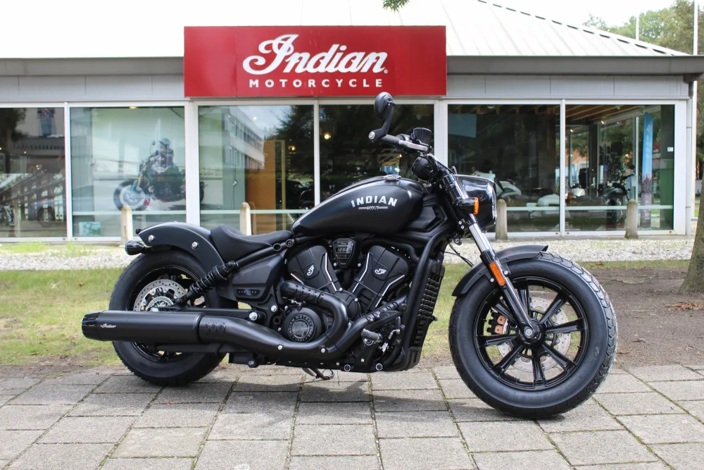 Indian Scout Bobber (2025) — foto 1