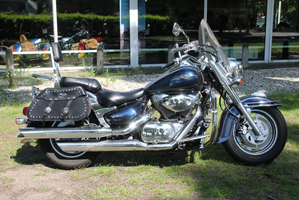 Suzuki VL (2006) — foto 1