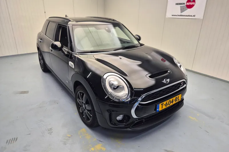 MINI Clubman (2017)