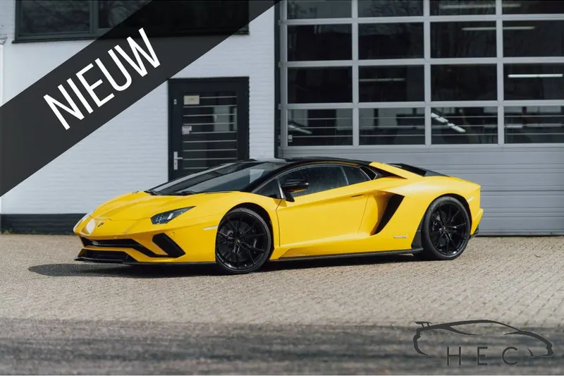 Lamborghini Aventador - S (2017)