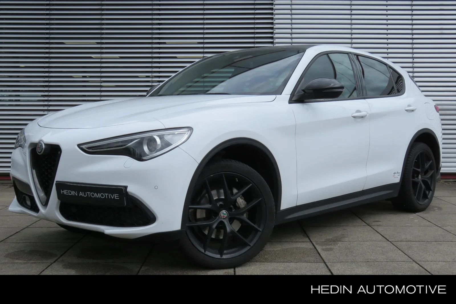 Alfa Romeo Stelvio (2019) — foto 1