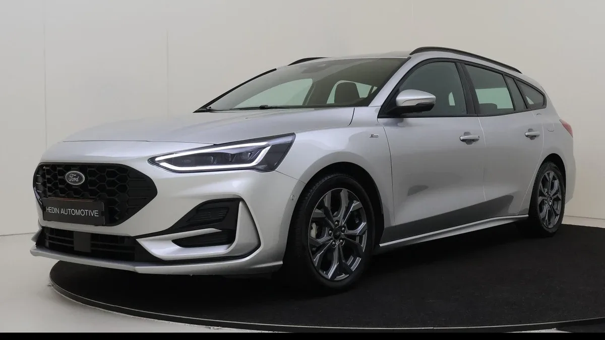 Ford Focus (2023) — foto 1