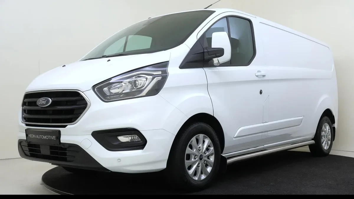 Ford Transit Custom (2023) — foto 1