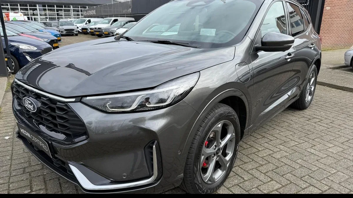 Ford Kuga (2025) — foto 1