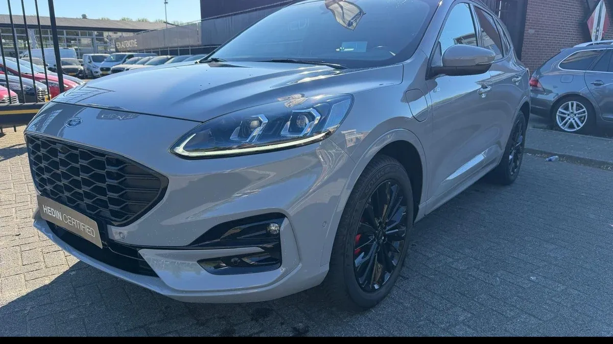 Ford Kuga (2024) — foto 1