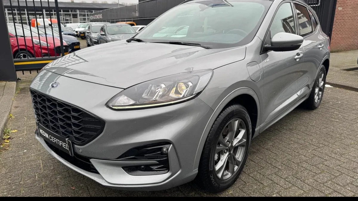 Ford Kuga (2023) — foto 1