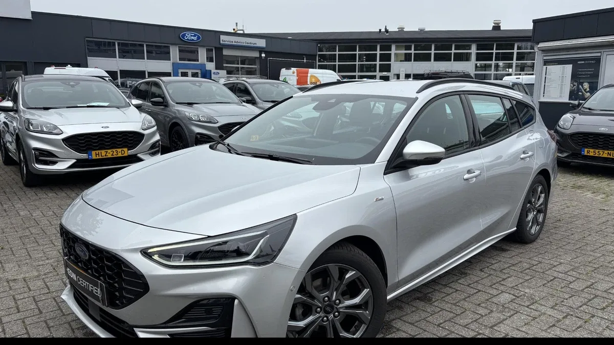 Ford Focus (2023) — foto 1