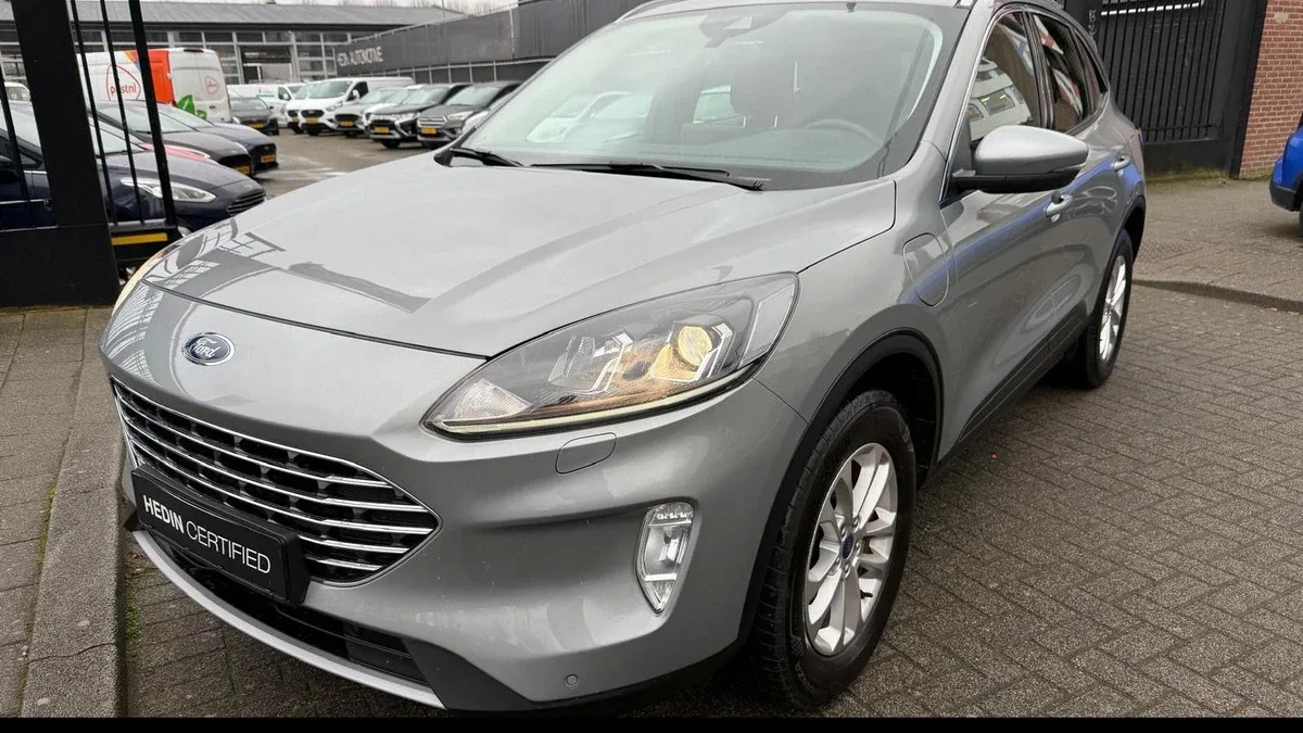 Ford Kuga (2022) — foto 1
