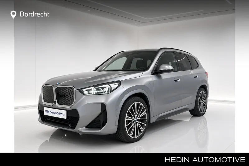 BMW iX1 (2024)