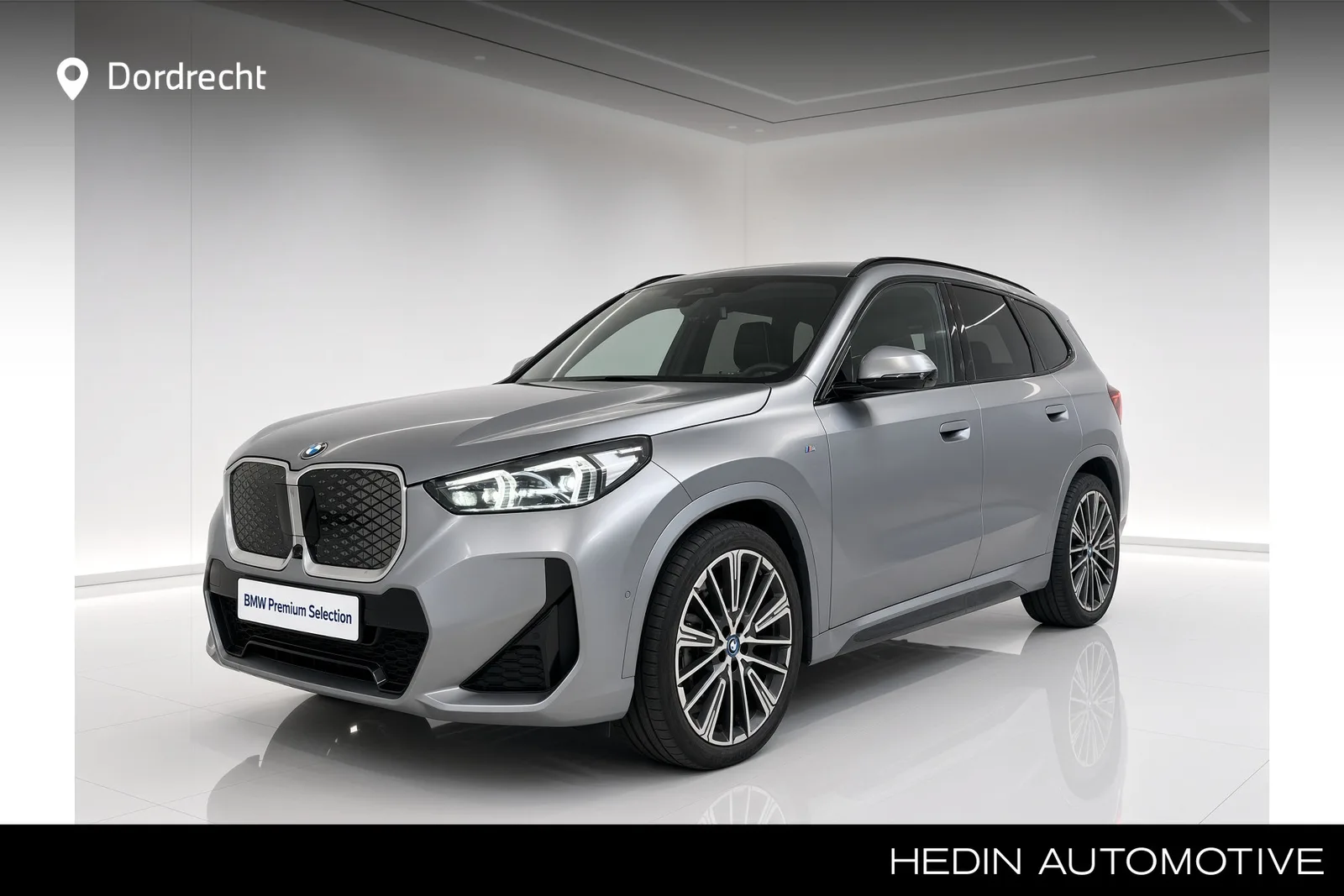BMW iX1 (2024) — foto 1